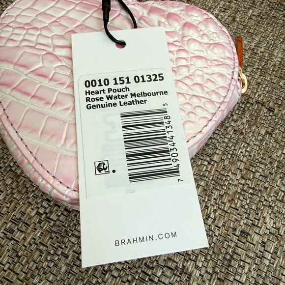 ❣️🆕Brahmin Heart Pouch Rose Water Melbourne Genuine Leather❣️ - Picture 5 of 5